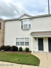 3900 Elkin Ridge Drive 19g, Greenville, NC 27858
