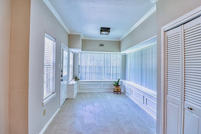 427 Birch Hill Drive, Sugar Land, TX 77479