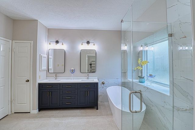 427 Birch Hill Drive, Sugar Land, TX 77479