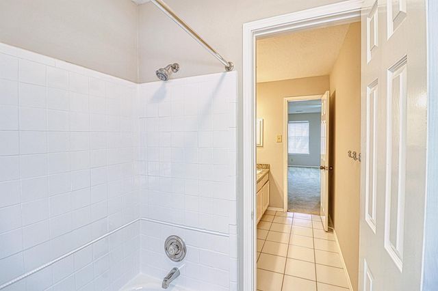427 Birch Hill Drive, Sugar Land, TX 77479