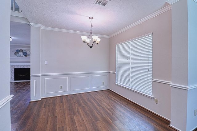 427 Birch Hill Drive, Sugar Land, TX 77479