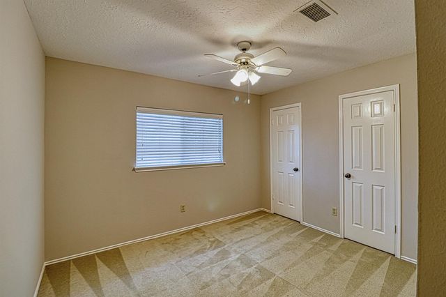 427 Birch Hill Drive, Sugar Land, TX 77479