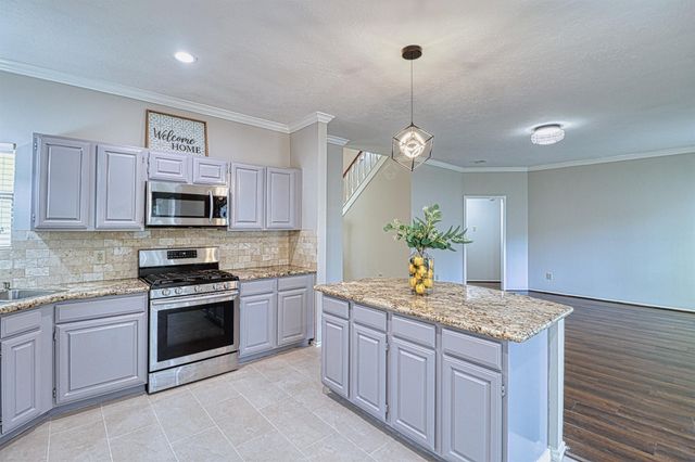 427 Birch Hill Drive, Sugar Land, TX 77479