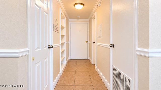 311 W ASHLEY Street 1111, Jacksonville, FL 32202