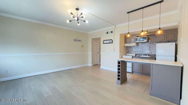 311 W ASHLEY Street 1111, Jacksonville, FL 32202