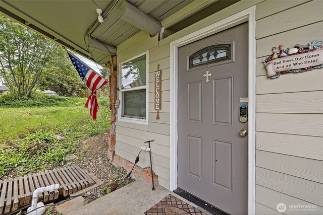 35835 13th Avenue SW, Federal Way, WA 98023