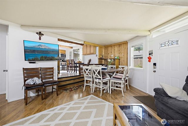 35835 13th Avenue SW, Federal Way, WA 98023