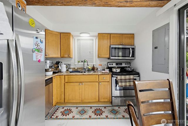 35835 13th Avenue SW, Federal Way, WA 98023