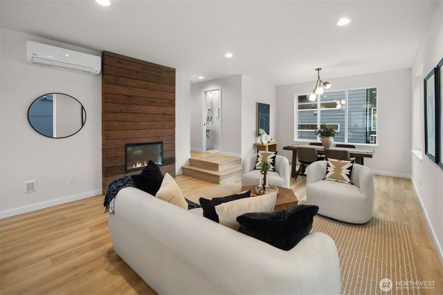 932 NW 58th Street, Seattle, WA 98107