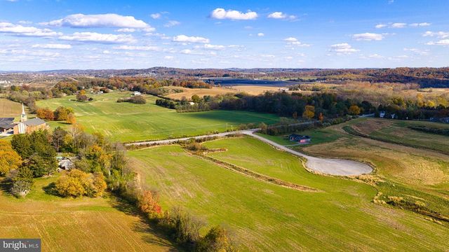 4025 ROLLING MEADOW CT, York, PA 17408