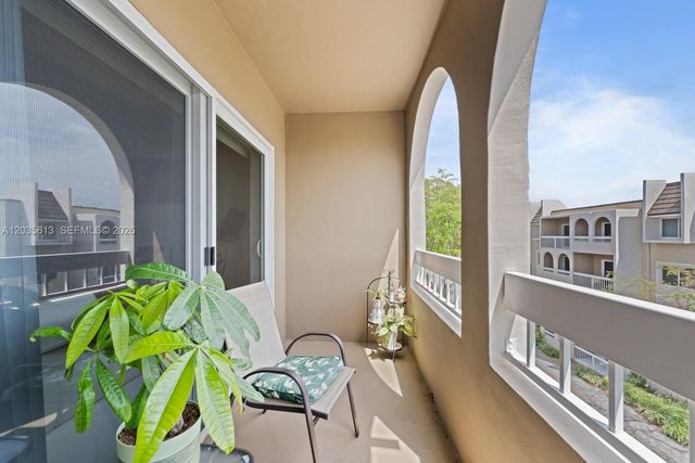 7845 Camino Real O-413, Miami, FL 33143
