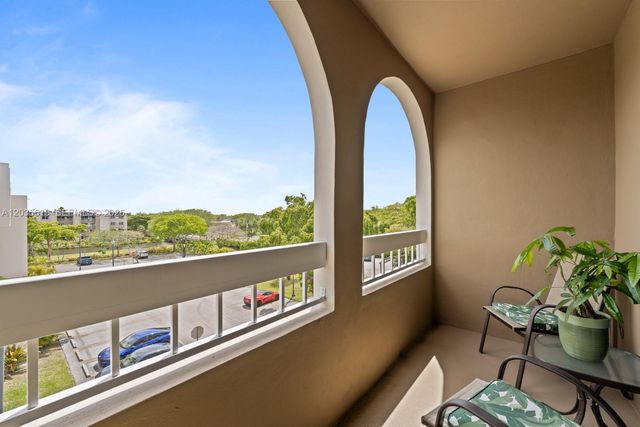 7845 Camino Real O-413, Miami, FL 33143