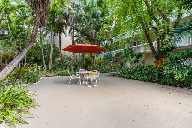 7845 Camino Real O-413, Miami, FL 33143