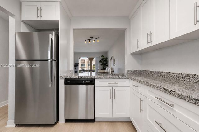 7845 Camino Real O-413, Miami, FL 33143