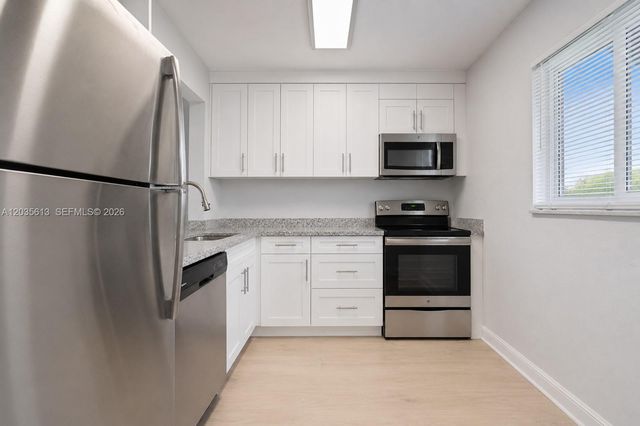 7845 Camino Real O-413, Miami, FL 33143