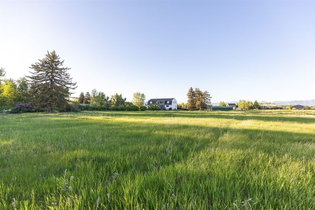 11 Black Elk Court, Bozeman, MT 59718