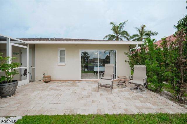 1926 SE 12th TER, Cape Coral, FL 33990
