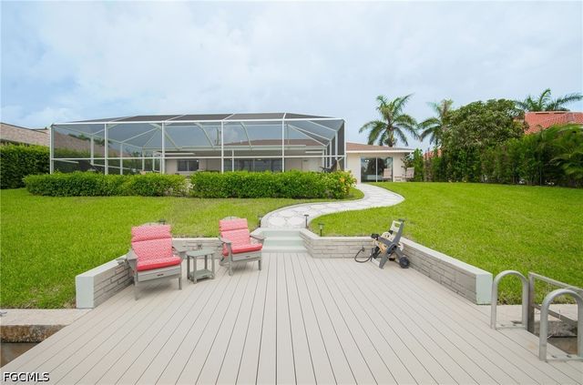 1926 SE 12th TER, Cape Coral, FL 33990