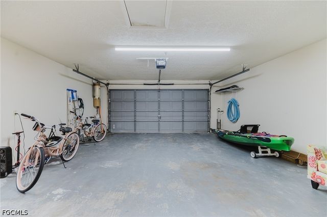 1926 SE 12th TER, Cape Coral, FL 33990
