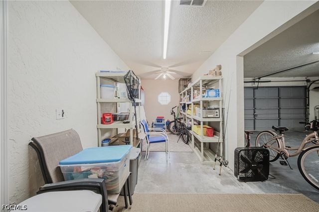 1926 SE 12th TER, Cape Coral, FL 33990