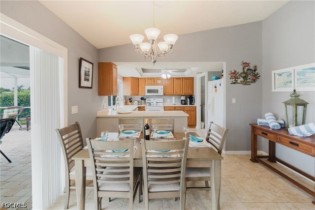 1926 SE 12th TER, Cape Coral, FL 33990