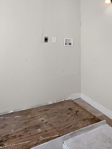 2040 AVENUE A, Council Bluffs, IA 51501