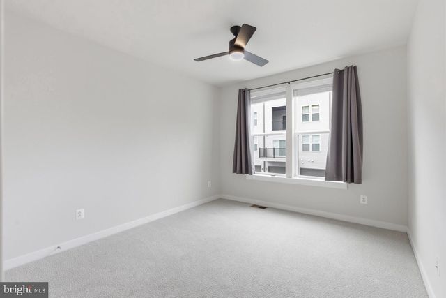 43728 TRANSIT SQ, Ashburn, VA 20147