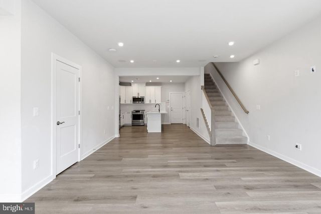 43728 TRANSIT SQ, Ashburn, VA 20147