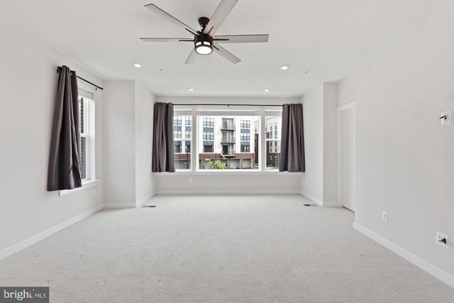 43728 TRANSIT SQ, Ashburn, VA 20147