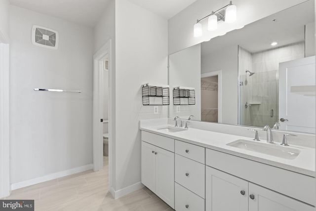 43728 TRANSIT SQ, Ashburn, VA 20147