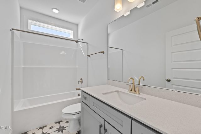 93 W Victoria Ridge Drive 30, Selma, NC 27576