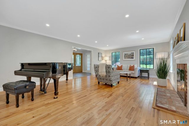 45 Mayapple Road, Stamford, CT 06903