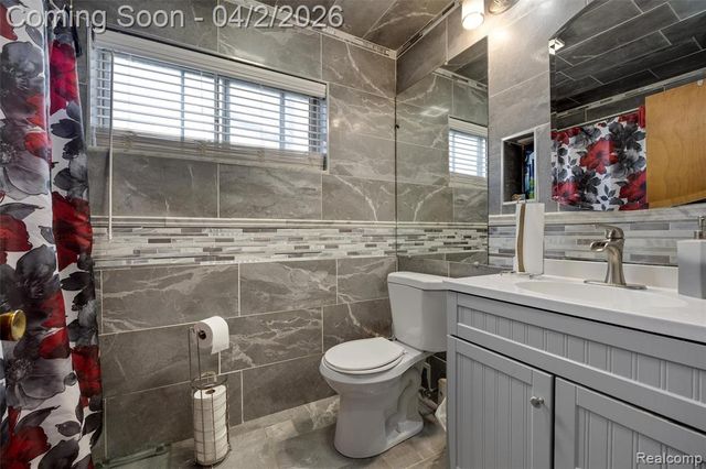 21821 Concord Street, Southfield, MI 48076