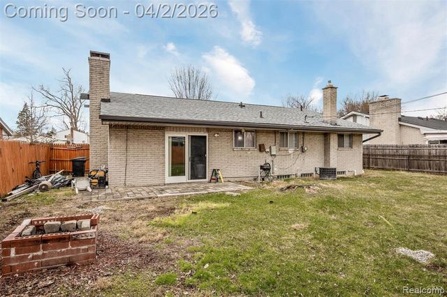 21821 Concord Street, Southfield, MI 48076