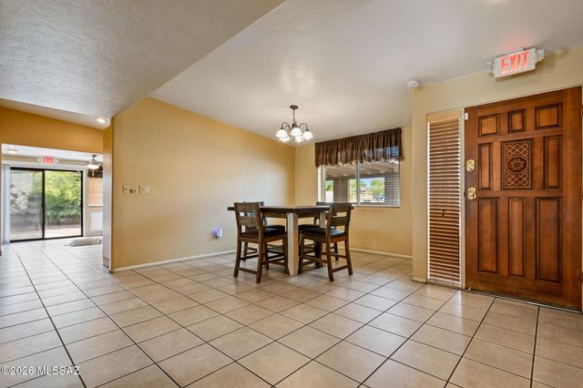 2152 S Harrison Road, Tucson, AZ 85748