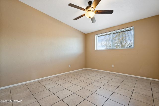 2152 S Harrison Road, Tucson, AZ 85748