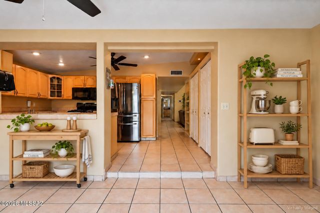 2152 S Harrison Road, Tucson, AZ 85748