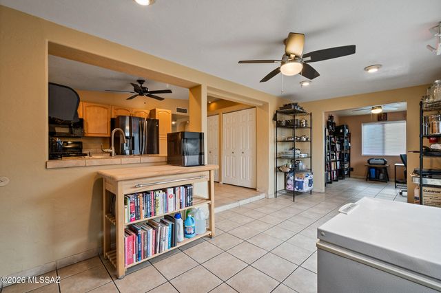 2152 S Harrison Road, Tucson, AZ 85748