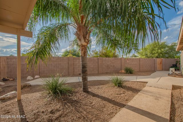 2152 S Harrison Road, Tucson, AZ 85748