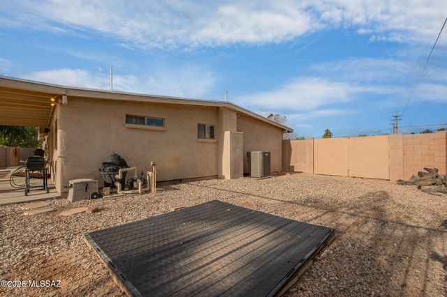 2152 S Harrison Road, Tucson, AZ 85748