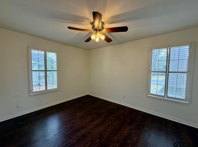 2916 Crestview Ave, Tyler, TX 75701