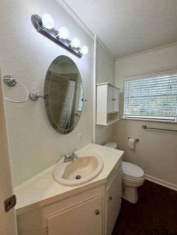 2916 Crestview Ave, Tyler, TX 75701