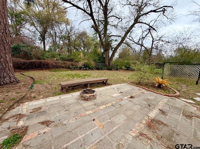 2916 Crestview Ave, Tyler, TX 75701