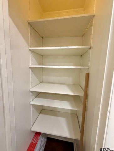 2916 Crestview Ave, Tyler, TX 75701