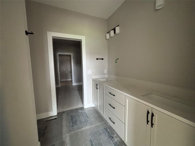 1387 S Lotus Place, West Des Moines, IA 50266