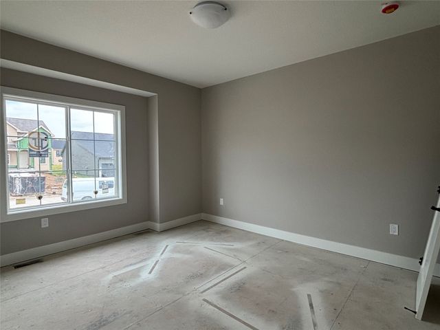 1387 S Lotus Place, West Des Moines, IA 50266