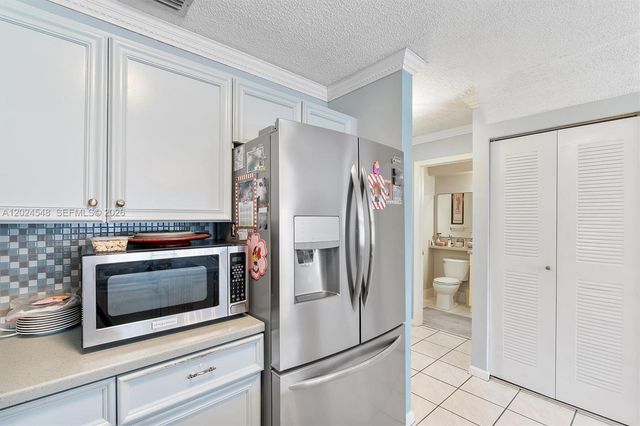 14515 SW 139th Ave Circle E, Miami, FL 33186