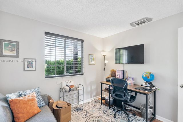 14515 SW 139th Ave Circle E, Miami, FL 33186