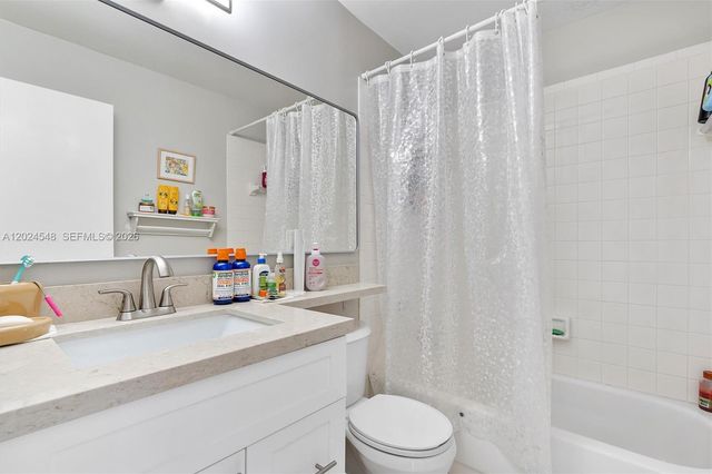 14515 SW 139th Ave Circle E, Miami, FL 33186