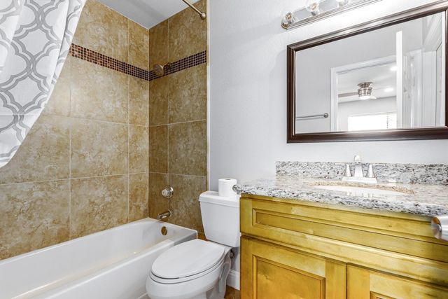 5713 W Gelding Drive, Glendale, AZ 85306